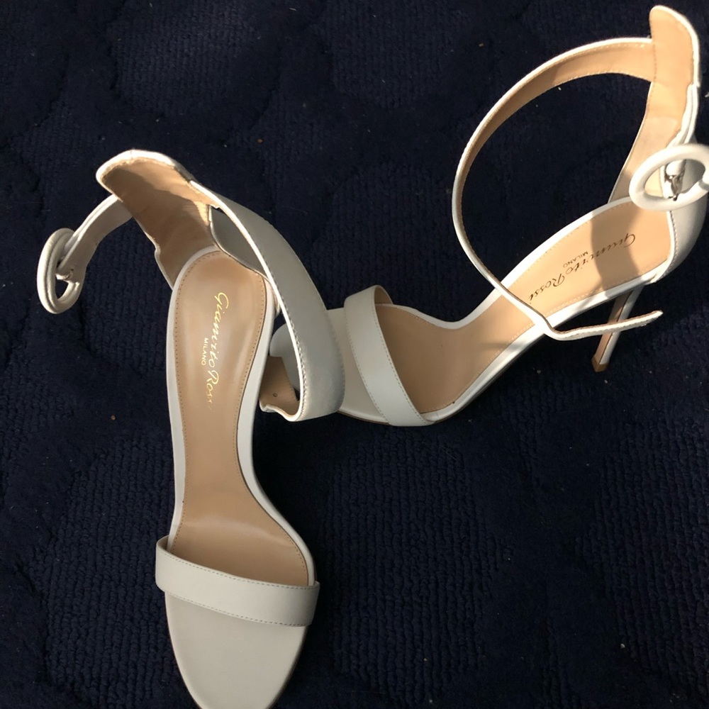 Women’s Shoes